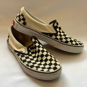 Men’s Size 7 or Womens 8.5 - VANS Classic Slip-On Checkerboard Black & Off White